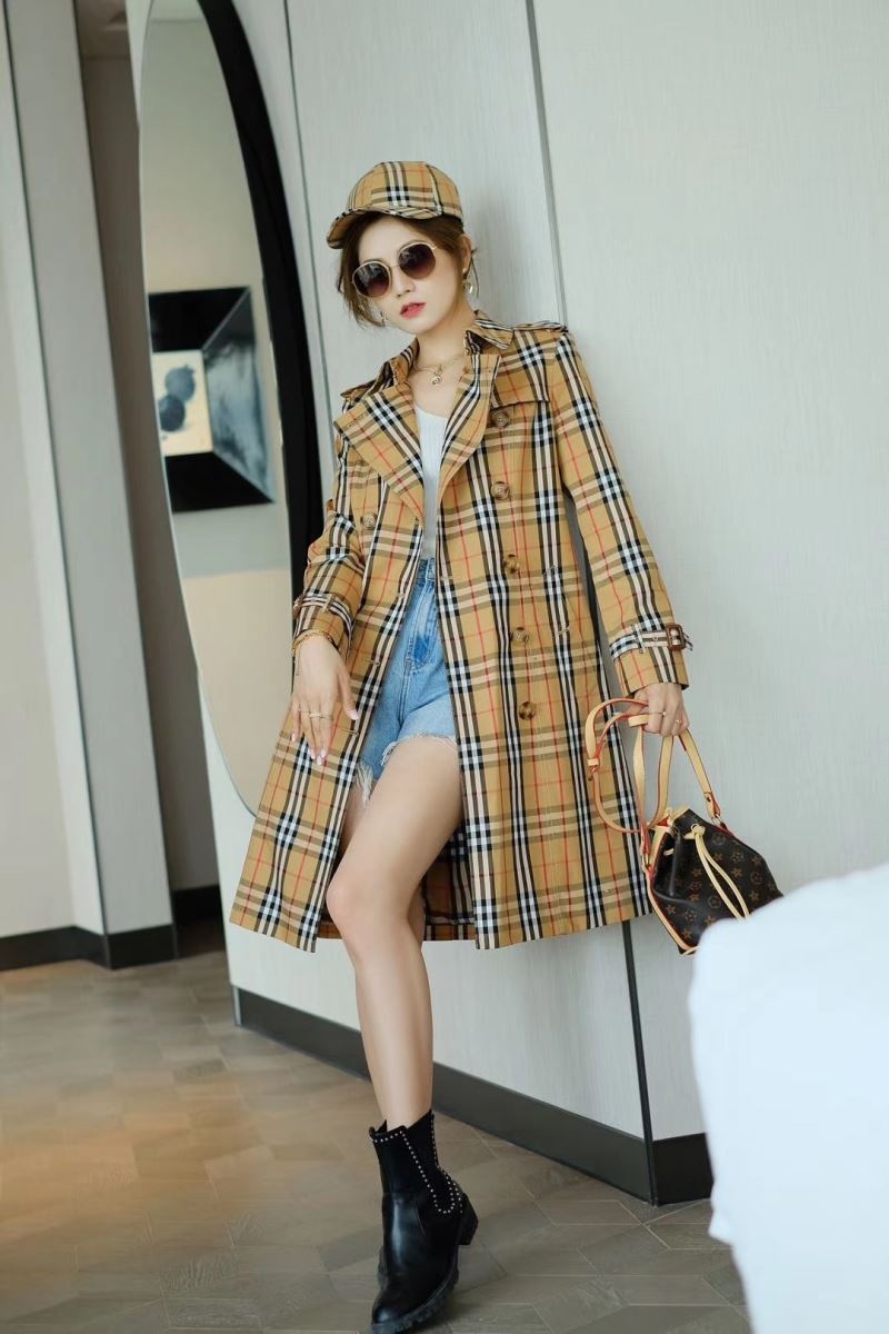 Burberry Outwear